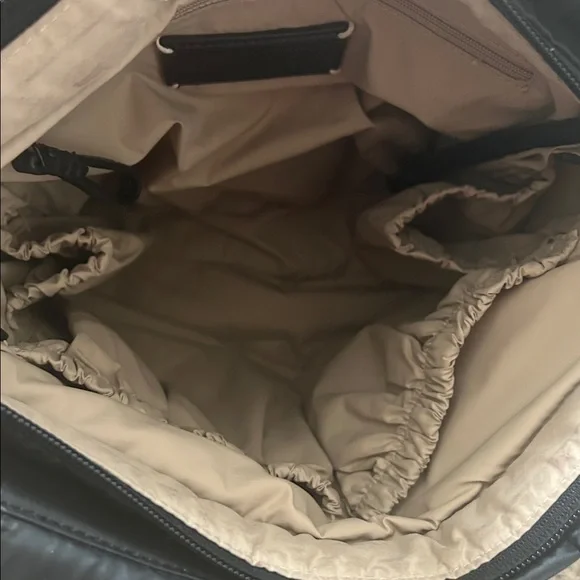 Caraa Sporty Black Puffy Nylon Detachable Strap Double Handle Tote Purse Bag 🌺🌺 - Picture 5 of 9